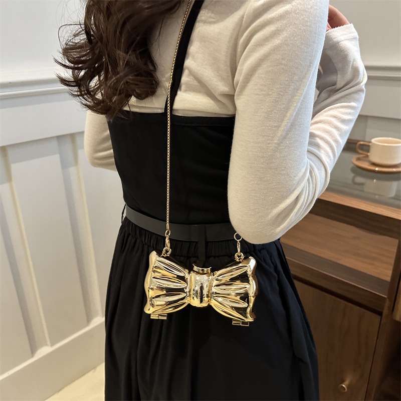 Parlak Altın Metal Fiyonk Şekl - Wedding Vendor incelemesi ve fiyatı